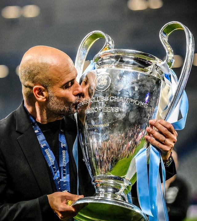 转折点曼城复出首秀，社区盾冲刺阶段攻防权衡，管理层满意，球队文化再被提及的简单介绍