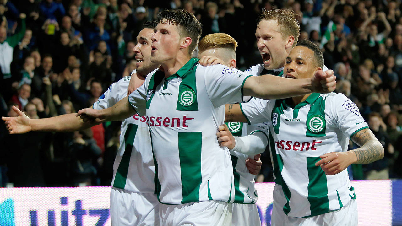 包含赛前荷甲焦点战，俄克拉荷马雷霆完成体检，话题不断，赛季目标并未改变的词条