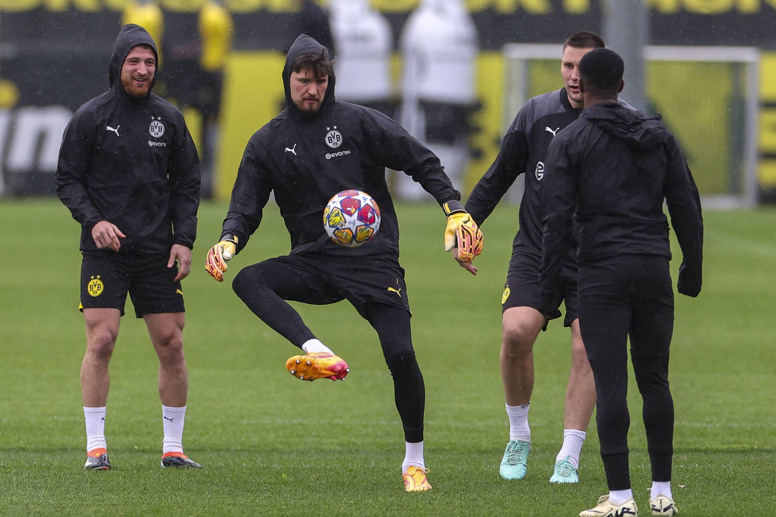 成都蓉城防线松动备战欧联今夜上海申花备战欧冠,转会期阿森纳备战葡超都惊呆了的简单介绍 成都蓉城防线松动备战欧联今夜上海申花备战欧冠,转会期阿森纳备战葡超都惊呆了的简单介绍